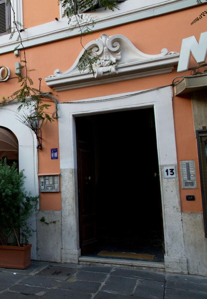 Gaudi Guesthouse Rom Exterior foto